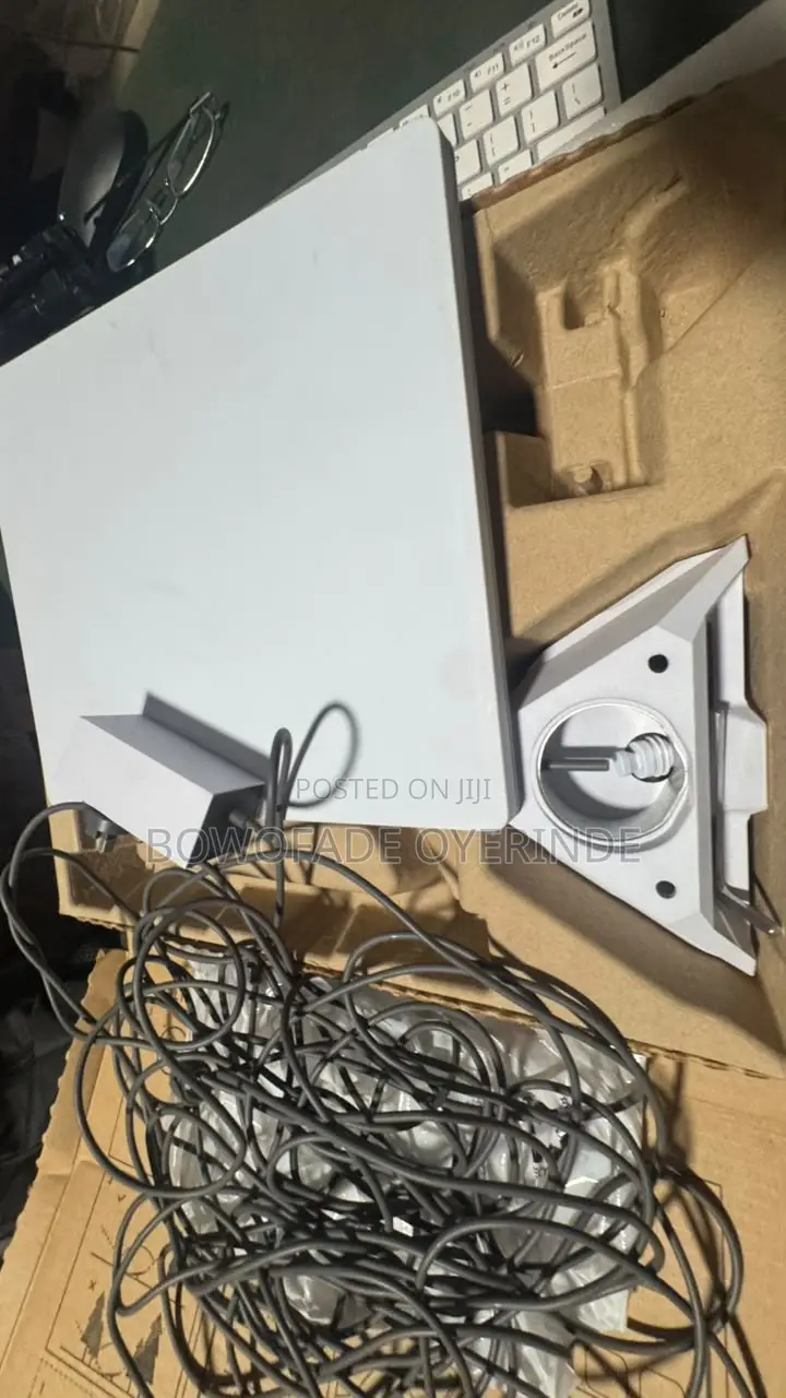 Unused Starlink Mini in Abuja 340,000