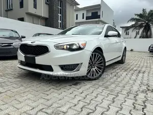 Kia Cadenza Limited 4dr Sedan (3.3L 6cyl 6A) 2015 White