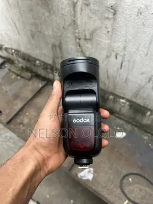 Godox V1 Flash Canon