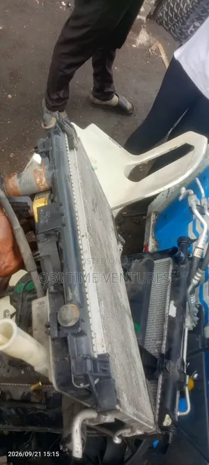 Toyota Yaris Radiator and Fan With Condenser