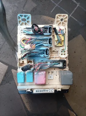 Rx 330 Dash Board Fuse Box (CC)