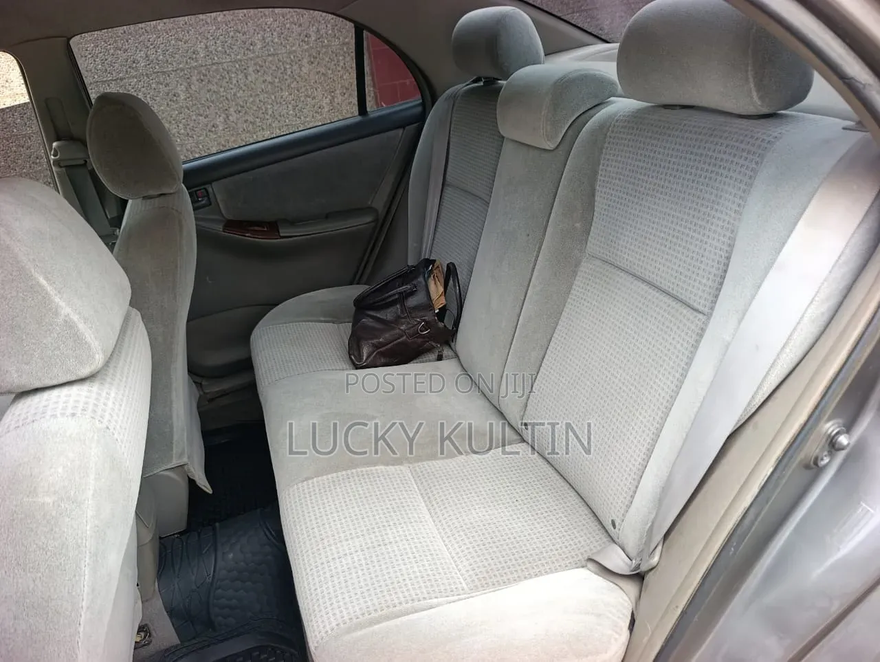 Toyota Corolla LE 2006