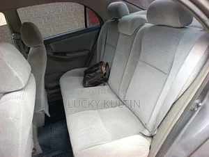 Toyota Corolla LE 2006
