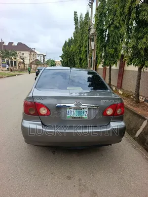 Toyota Corolla LE 2006