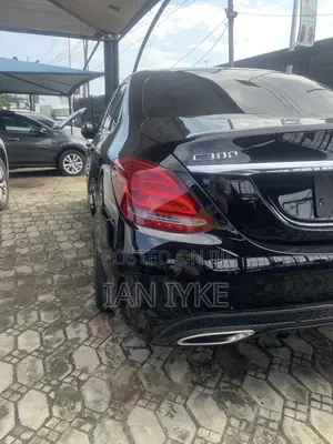 Mercedes-Benz C300 Base 4Matic Sedan AWD (2.0L 4cyl 7A) 2016 Black