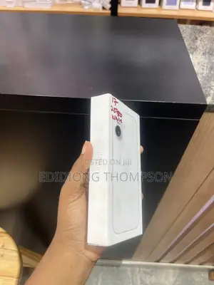 New Apple iPhone 17 256 GB White
