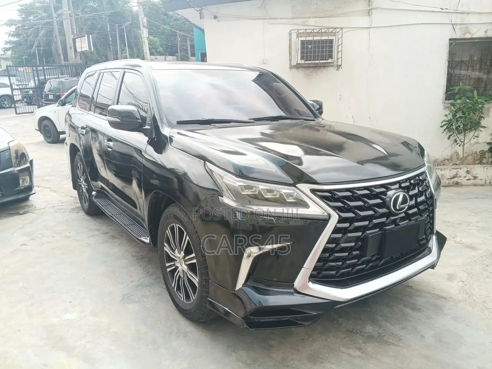 Lexus LX 2013 Black