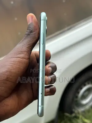 Apple iPhone 11 64 GB Green