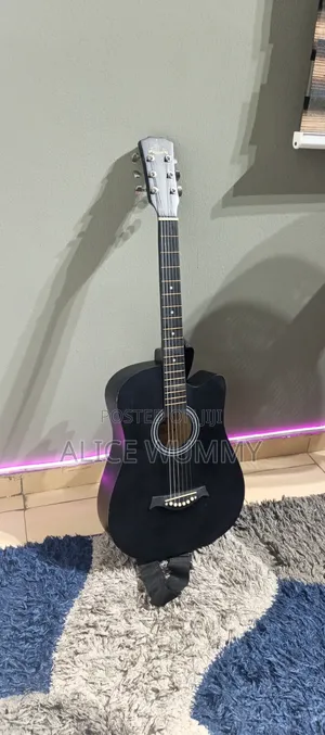 Black Acoustic Guitar - Yamacel