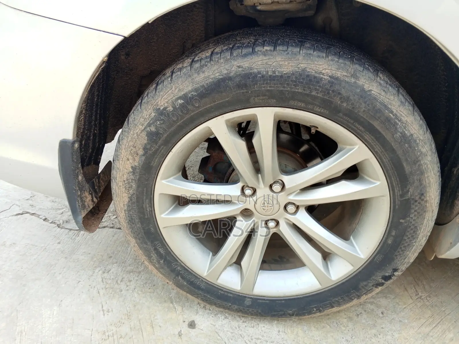 Toyota Venza 2012 Silver