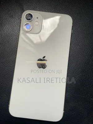 Apple iPhone 11 64 GB White