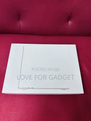 Laptop Apple MacBook Air 2022 M2 8GB Apple M2 SSD 256GB