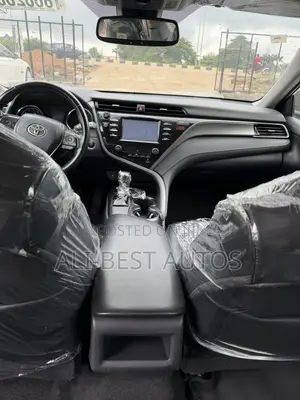 Toyota Camry SE (2.5L 4cyl 8A) 2019 Black