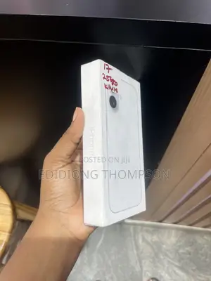 New Apple iPhone 17 512 GB White