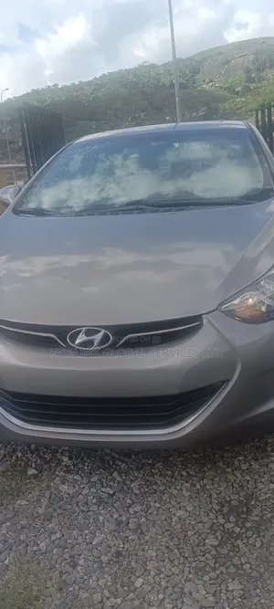 Hyundai Elantra GLS Sedan FWD (1.8L 4cyl 6A) 2013 Gray