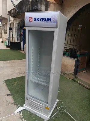 Fast Cooling Skyrun SC-228FN Glass Door Showcase