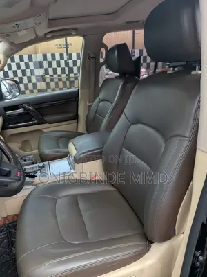 Toyota Land Cruiser 2016 Black