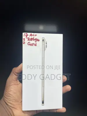 New Apple iPhone Air 256 GB Gold