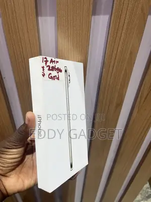 New Apple iPhone Air 256 GB Gold