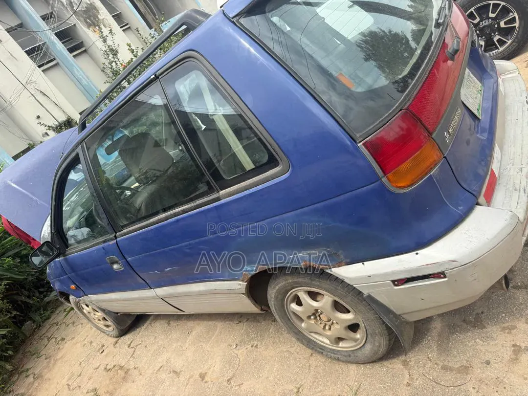 Mitsubishi SpaceWagon Automatic 1999