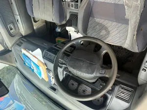 Mitsubishi SpaceWagon Automatic 1999