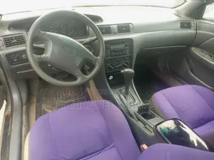 Toyota Camry LE 4dr Sedan (2.2L 4cyl 4A) 2001 Silver