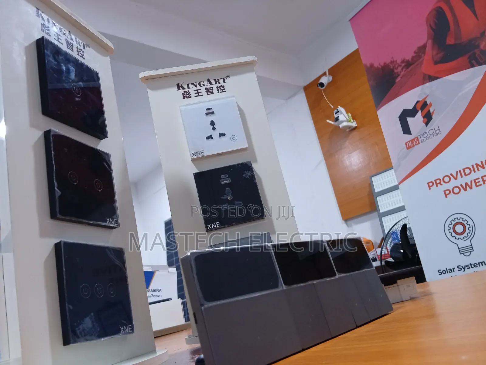 Smart Switches With Screen