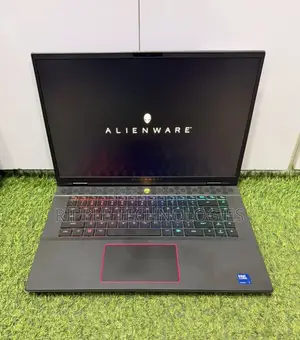 Laptop Alienware M16 R2 16GB Intel Core Ultra 9 SSD 1T