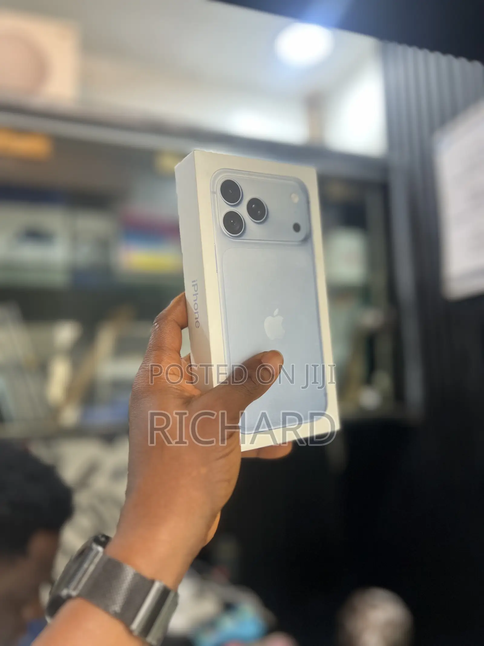 New Apple iPhone 18 Pro Max 256 GB Blue