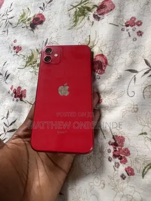 Apple iPhone 11 64 GB Red
