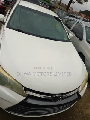 Toyota Camry 2016 White