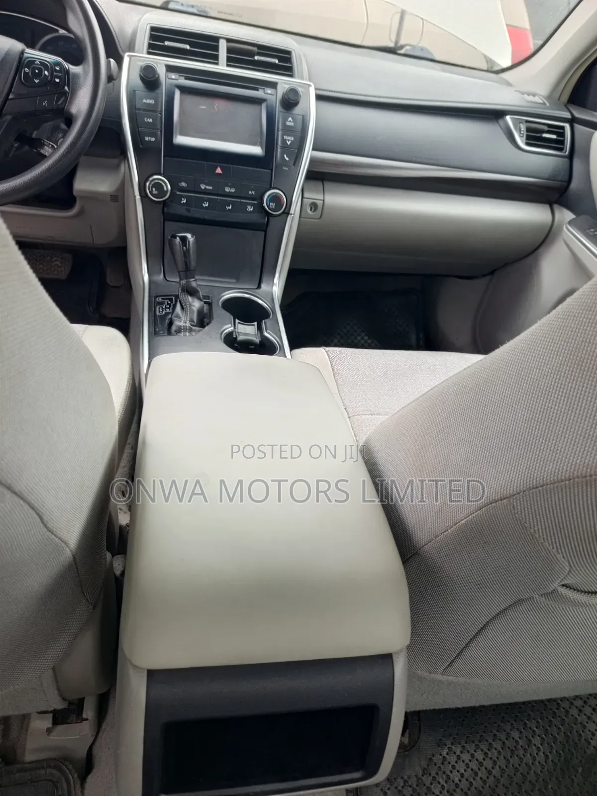Toyota Camry 2016 White