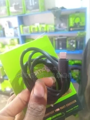 Oraimo Compact 10w Fast Charger