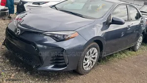 Toyota Corolla LE 4dr Sedan (1.8L 4cyl CVT) 2017 Gray