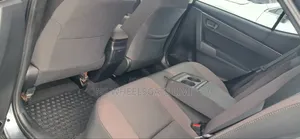 Toyota Corolla LE 4dr Sedan (1.8L 4cyl CVT) 2017 Gray