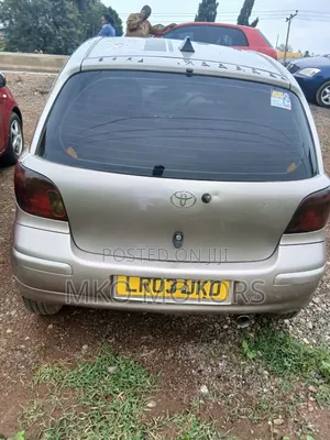 Toyota Yaris 2004
