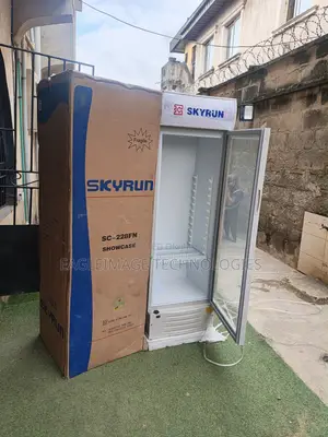 Eco-Friendly Skyrun SC-228FN Glass Door Fridge