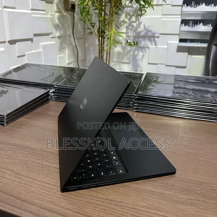Laptop Microsoft Surface Laptop 4 8GB Intel Core i5 SSD 512GB
