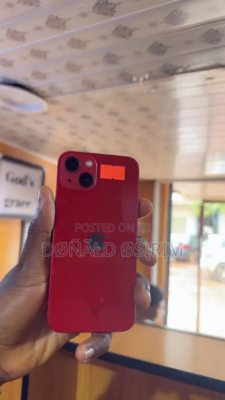 Apple iPhone 13 256 GB Red