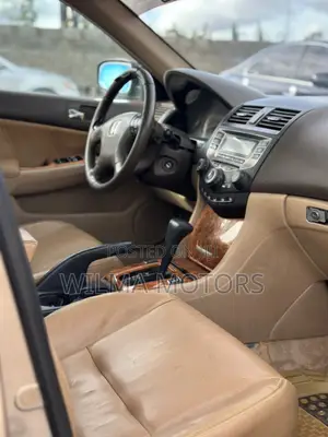 Honda Accord 2.4 Type S Automatic 2004 Gold