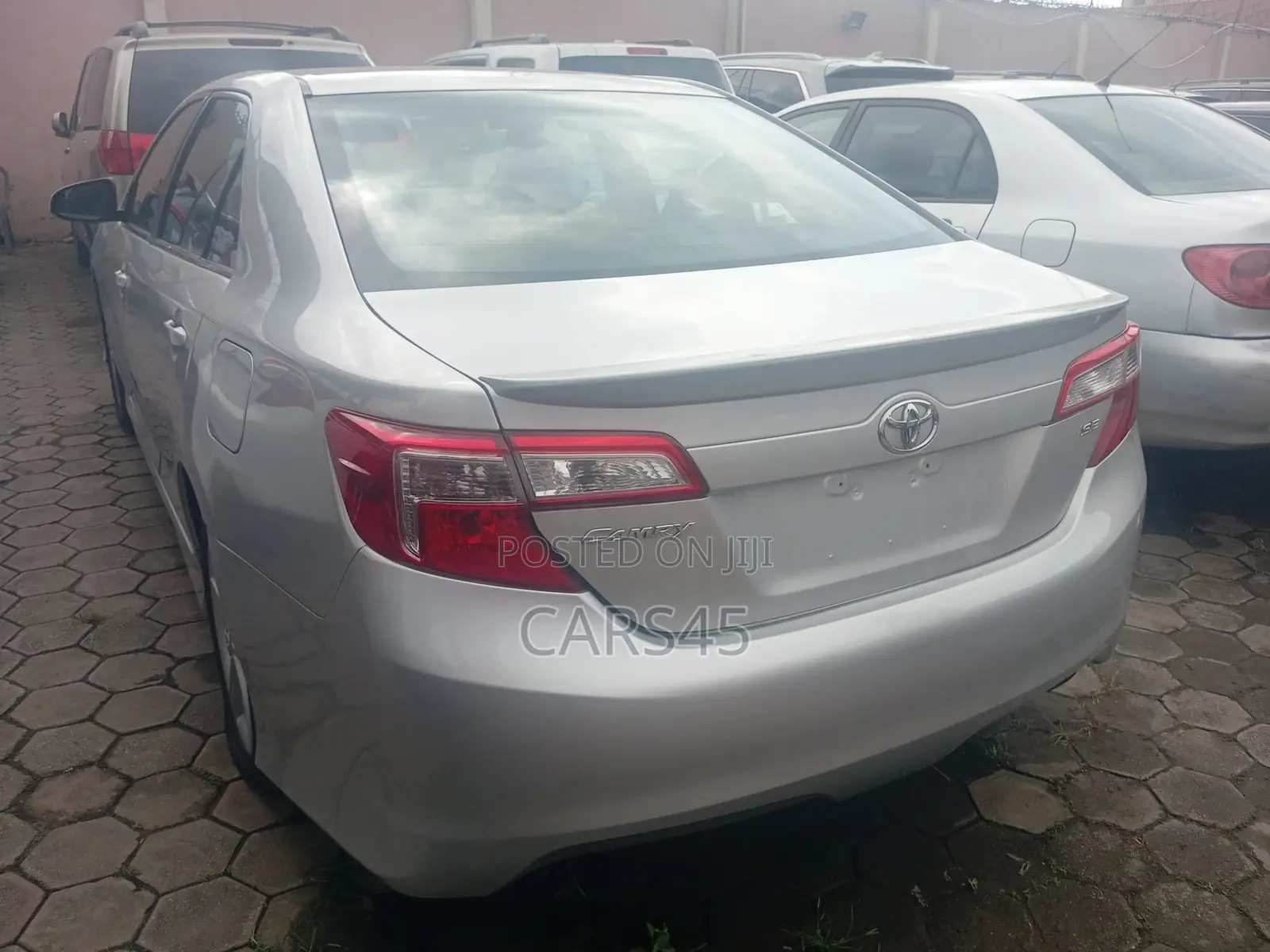 Toyota Camry 2012 Silver