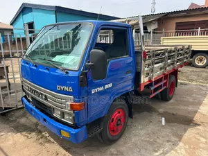 Toyota Dyna 200 Truck.