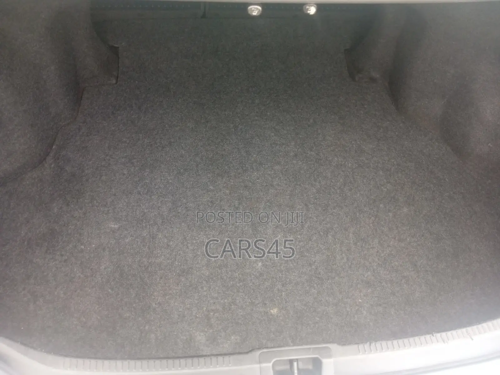 Toyota Camry 2012 Silver