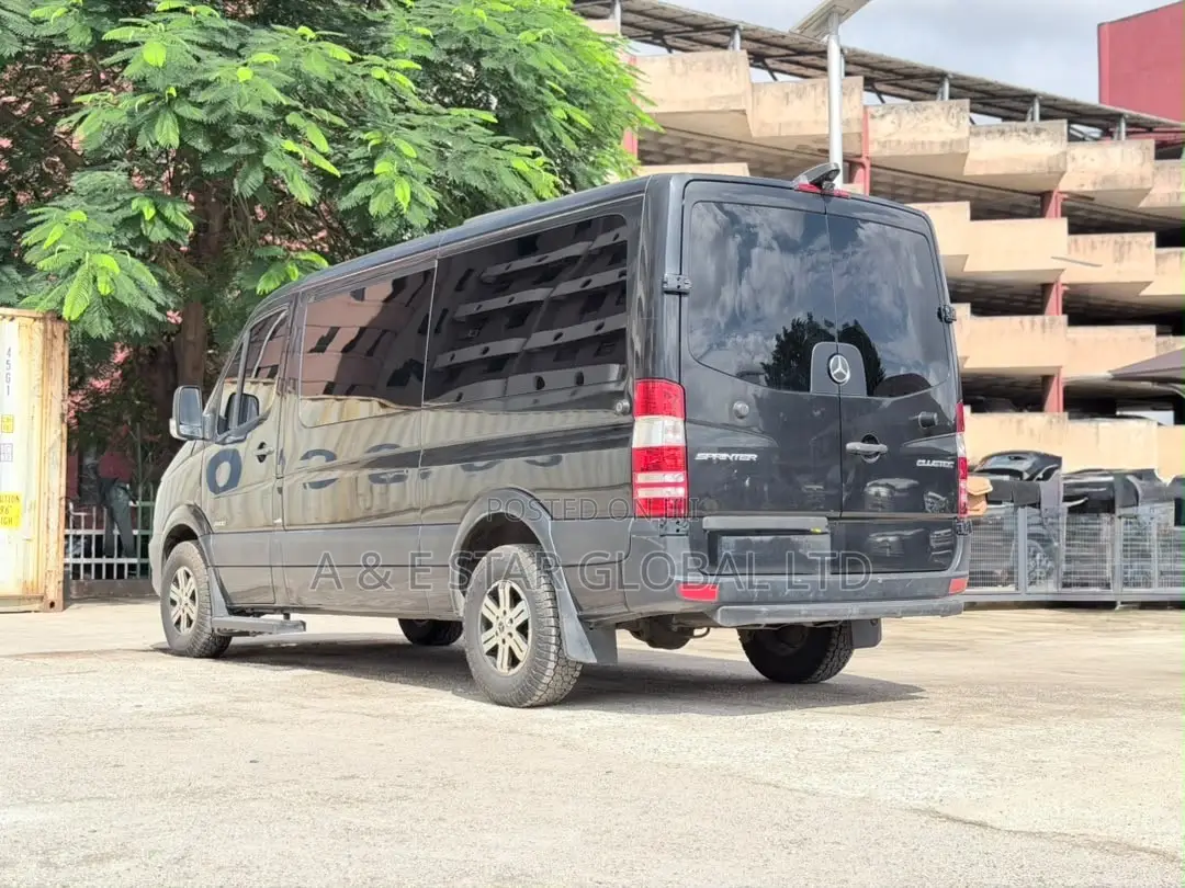 Mercedes-Benz Sprinter 2015 Black
