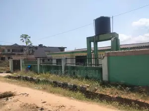 4bdrm Bungalow in Ebute for sale