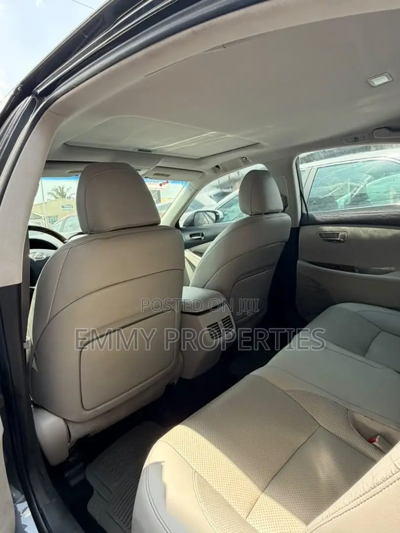 Lexus ES 350 2011 Gray