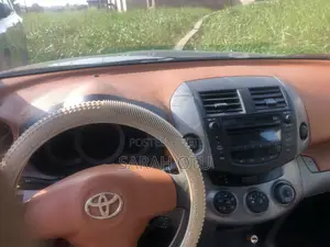 Toyota RAV4 2007 Green