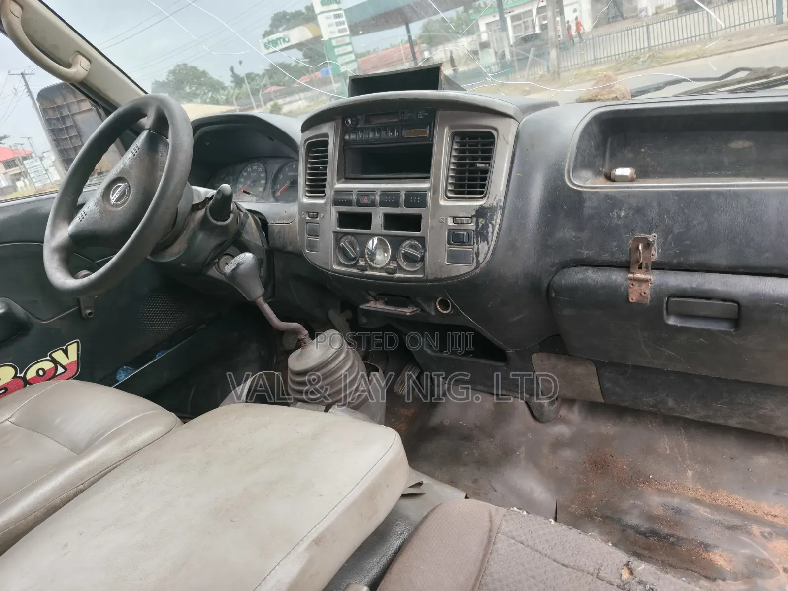 Nissan Caravan (Urvan) 2009 White