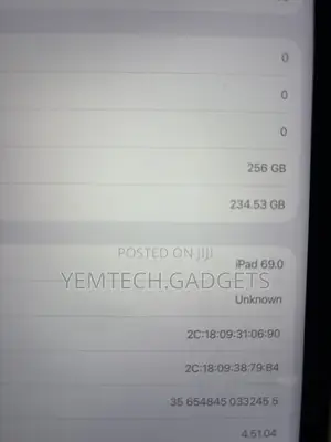 Apple iPad Pro (2022) 256 GB Silver