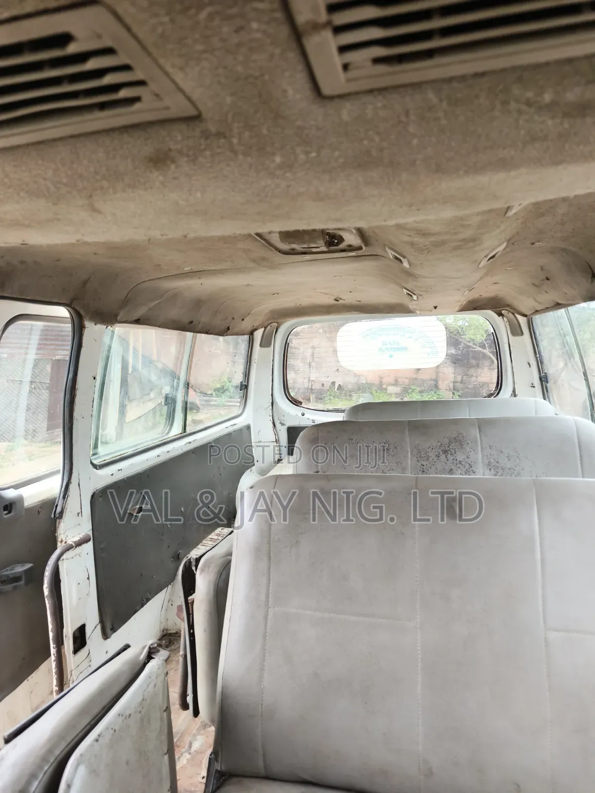 Nissan Caravan (Urvan) 2009 White